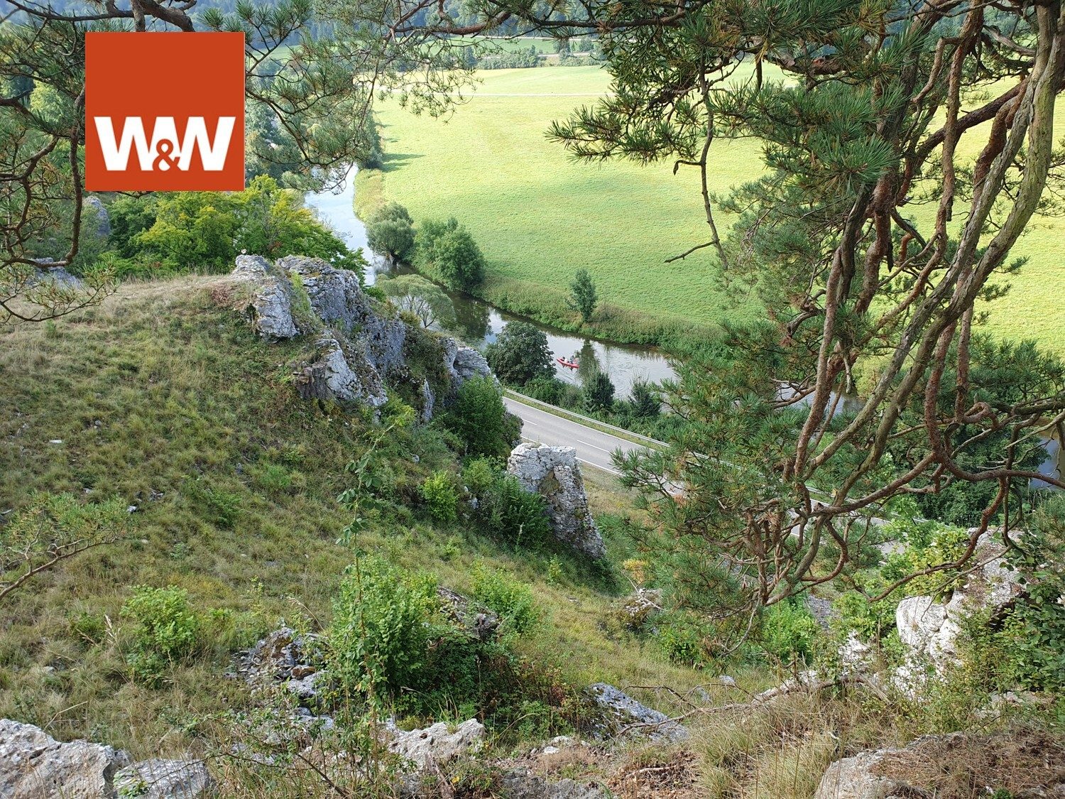 Immobilienangebot - Treuchtlingen - Alle - Treuchtlingen/Auernheim - sonnige, kernsanierte Doppelhaushälfte.
Wohnen, wo andere Urlaub machen !