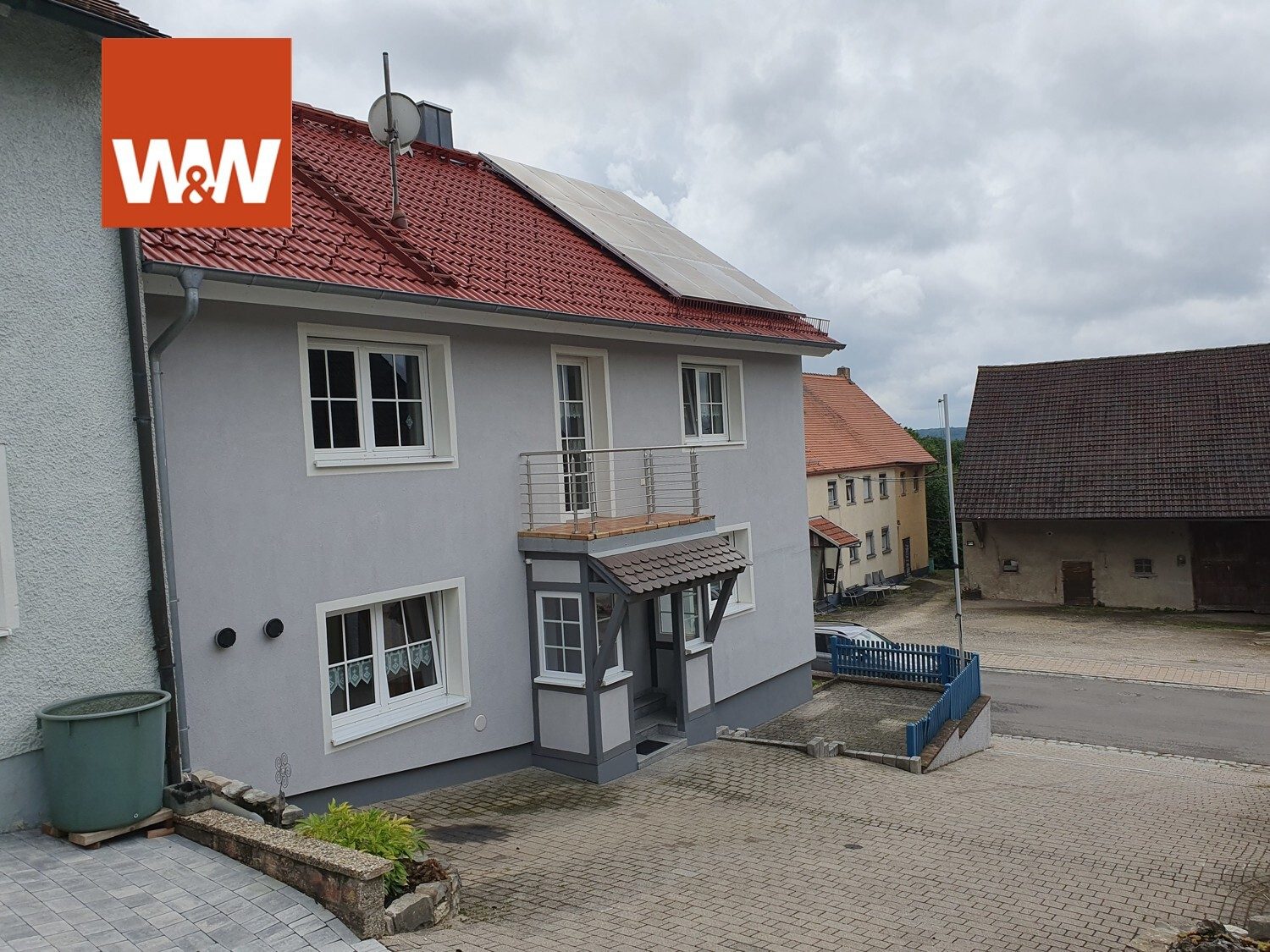 Immobilienangebot - Treuchtlingen - Alle - Treuchtlingen/Auernheim - sonnige, kernsanierte Doppelhaushälfte.
Wohnen, wo andere Urlaub machen !