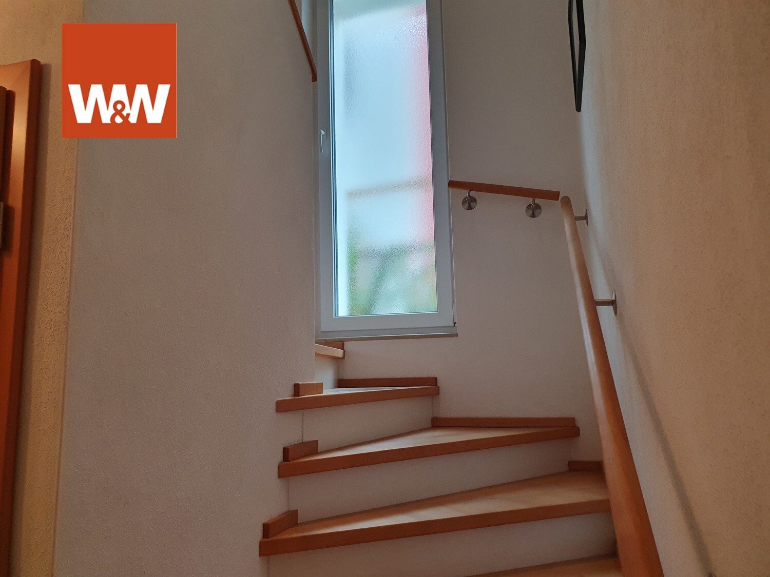 Immobilienangebot - Treuchtlingen - Alle - Treuchtlingen/Auernheim - sonnige, kernsanierte Doppelhaushälfte.
Wohnen, wo andere Urlaub machen !