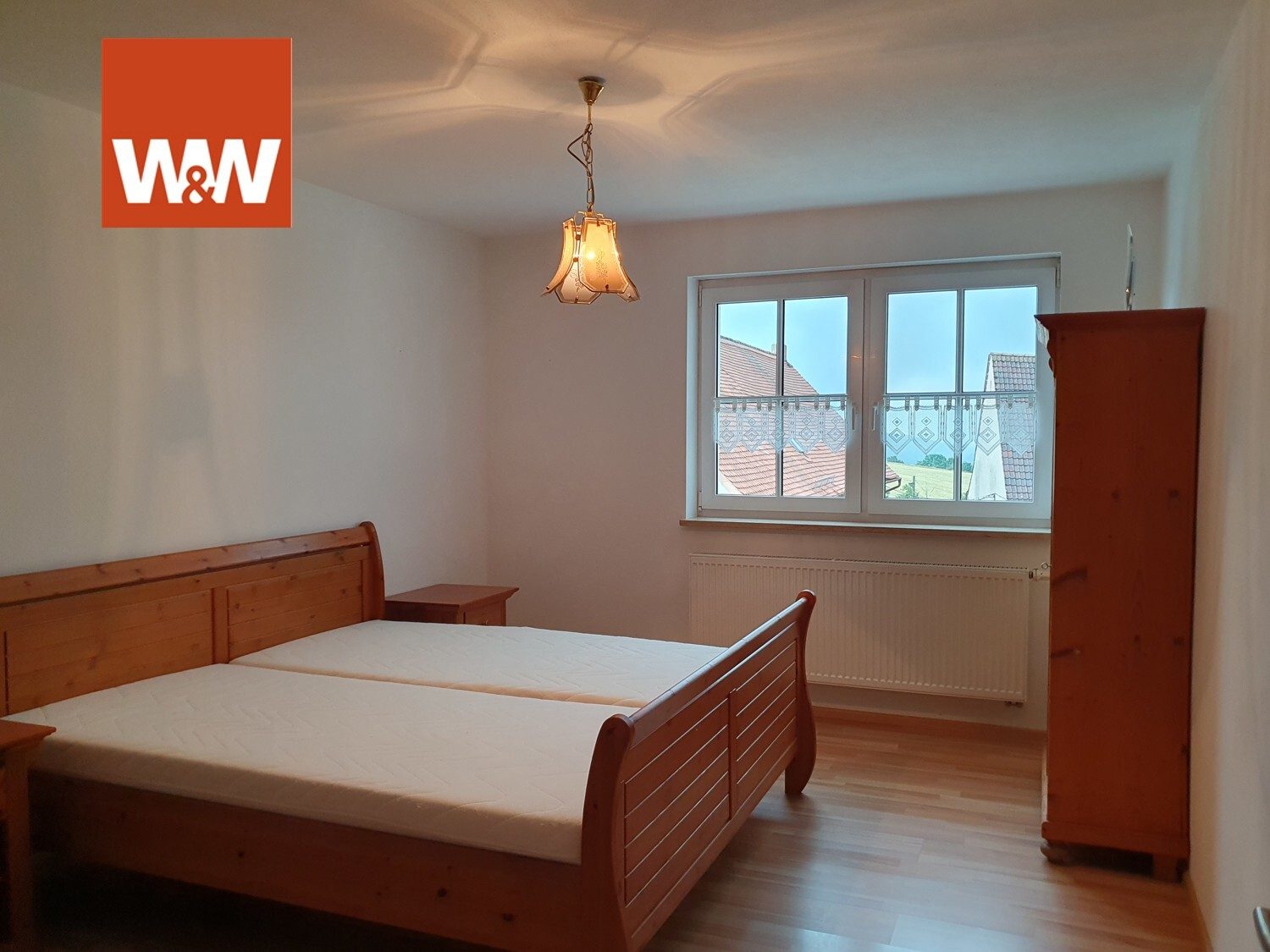 Immobilienangebot - Treuchtlingen - Alle - Treuchtlingen/Auernheim - sonnige, kernsanierte Doppelhaushälfte.
Wohnen, wo andere Urlaub machen !