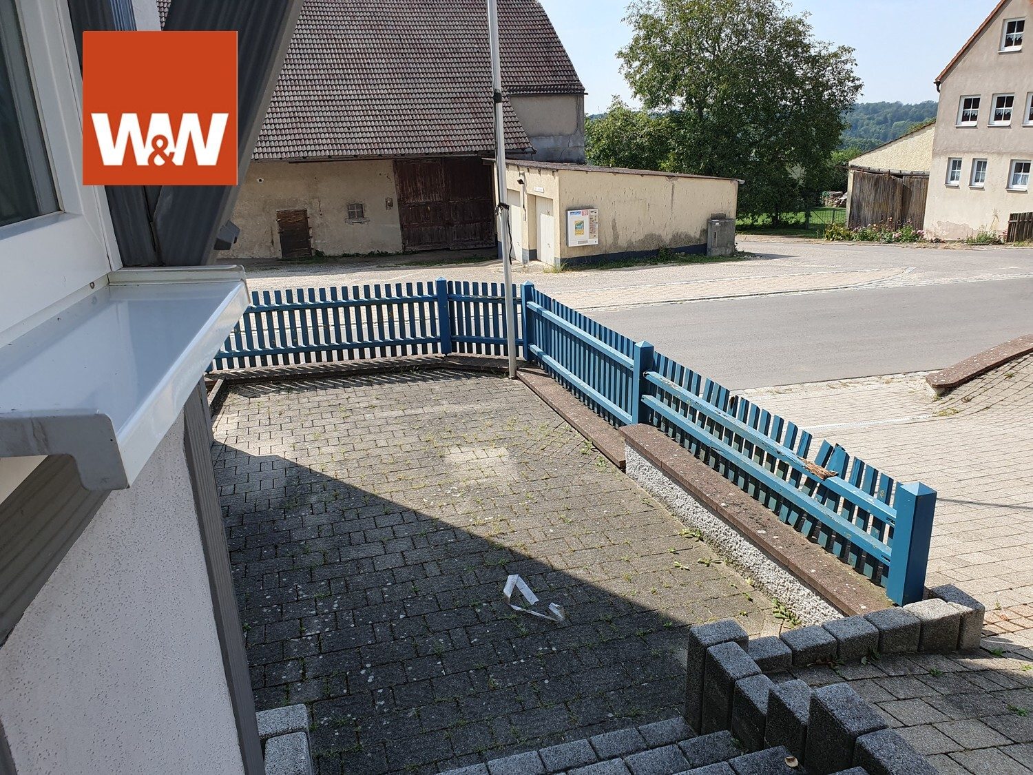 Immobilienangebot - Treuchtlingen - Alle - Treuchtlingen/Auernheim - sonnige, kernsanierte Doppelhaushälfte.
Wohnen, wo andere Urlaub machen !