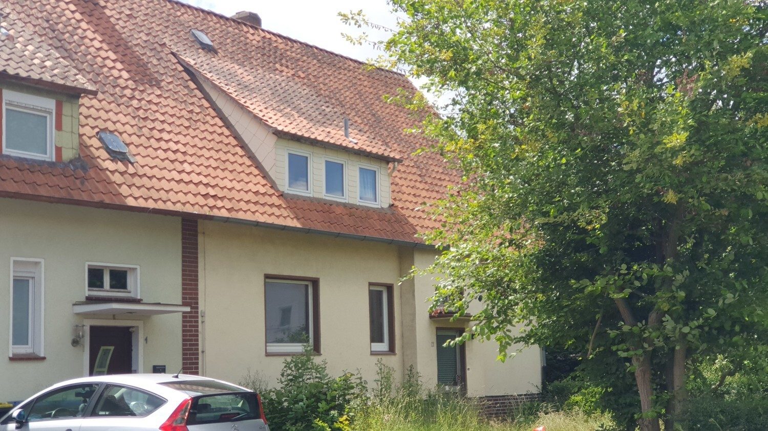 Immobilienangebot - Bad Nenndorf - Alle - Doppelhaushälfte mit großem Potential in Bad Nenndorf!