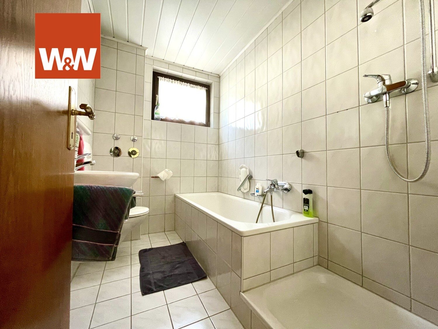 Immobilienangebot - Baden-Baden - Alle - BEVORZUGTE WOHNLAGE MIT VIEL POTENZIAL: Zweifamilienhaus mit Anbau und großem Gartengrundstück
