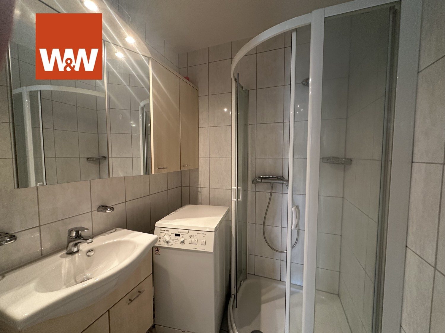 Immobilienangebot - Fellbach / Schmiden - Alle - Attraktive Kapitalanlage mit Stellplatz und großem Garten in begehrter Lage von Fellbach