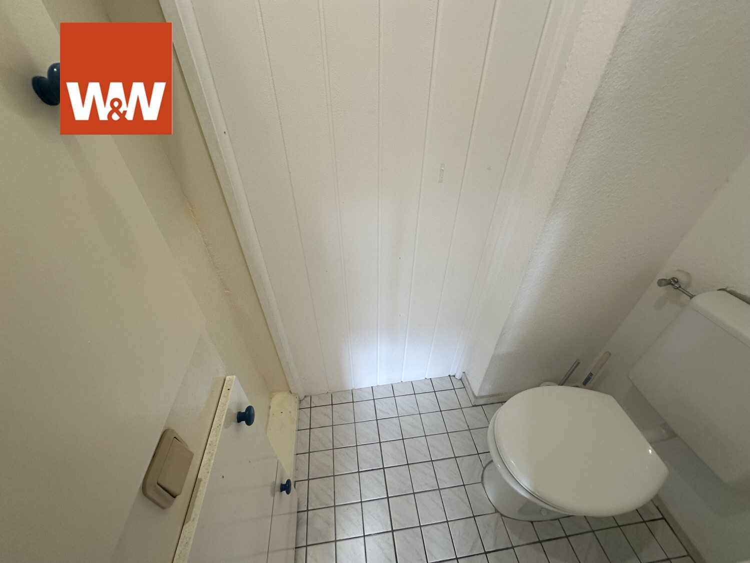 Immobilienangebot - Fellbach / Schmiden - Alle - Attraktive Kapitalanlage mit Stellplatz und großem Garten in begehrter Lage von Fellbach