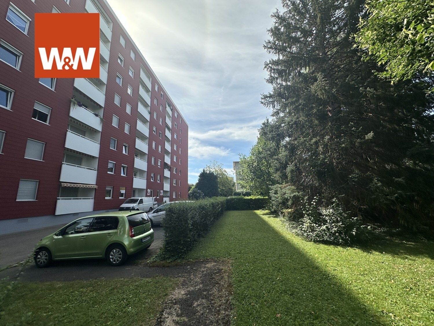 Immobilienangebot - Fellbach / Schmiden - Alle - Attraktive Kapitalanlage mit Stellplatz und großem Garten in begehrter Lage von Fellbach
