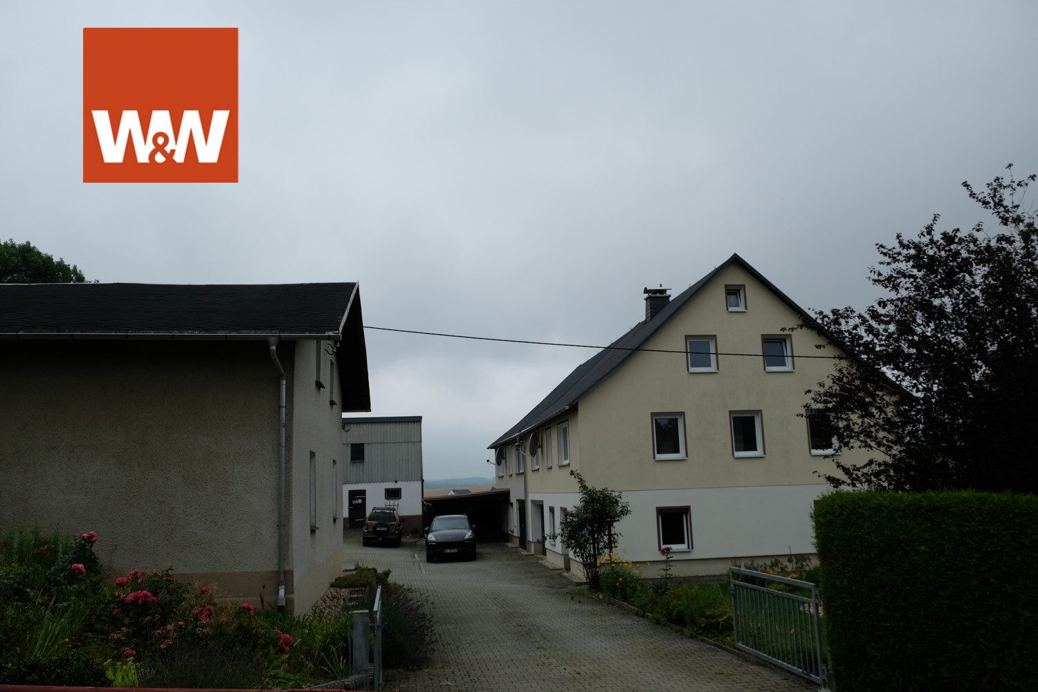 Immobilienangebot - Oederan - Alle - Traumhafte Doppelhaushälften mit Nebengebäuden und großzügigem Grundstück – Ideal für Familien, Handwerker oder Tierliebhaber