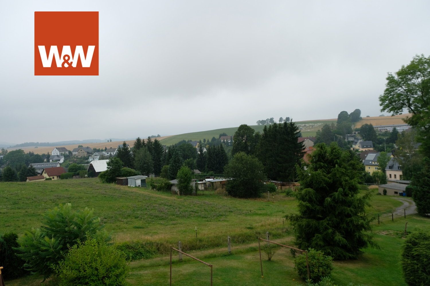 Immobilienangebot - Oederan - Alle - Traumhafte Doppelhaushälften mit Nebengebäuden und großzügigem Grundstück – Ideal für Familien, Handwerker oder Tierliebhaber