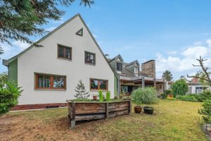 Immobilienangebot - Erlangen - Alle - Mehrfamilienhaus mit Laden, Werkstatt und vielen Extras 
auf herrlich großem Grundstück.

Erlangen-Eltersdorf.