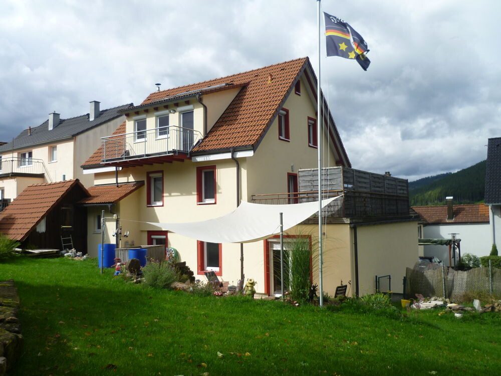 Immobilienangebot - Baiersbronn - Alle - Kapitalanlage oder Generationenhaus ?
Modernisiertes 3-Familienhaus in Baiersbronn