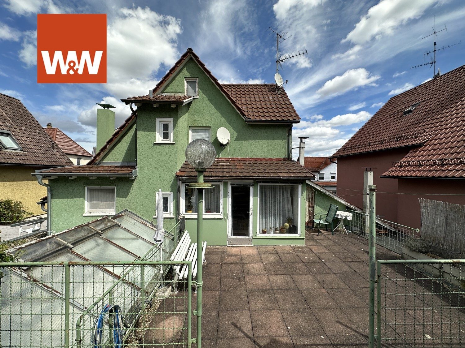 Immobilienangebot - Stuttgart / Feuerbach - Alle - Wohn- und Geschäftshaus in Toplage von Feuerbach – 248 m² vermietbare Fläche mit großem Potenzial!