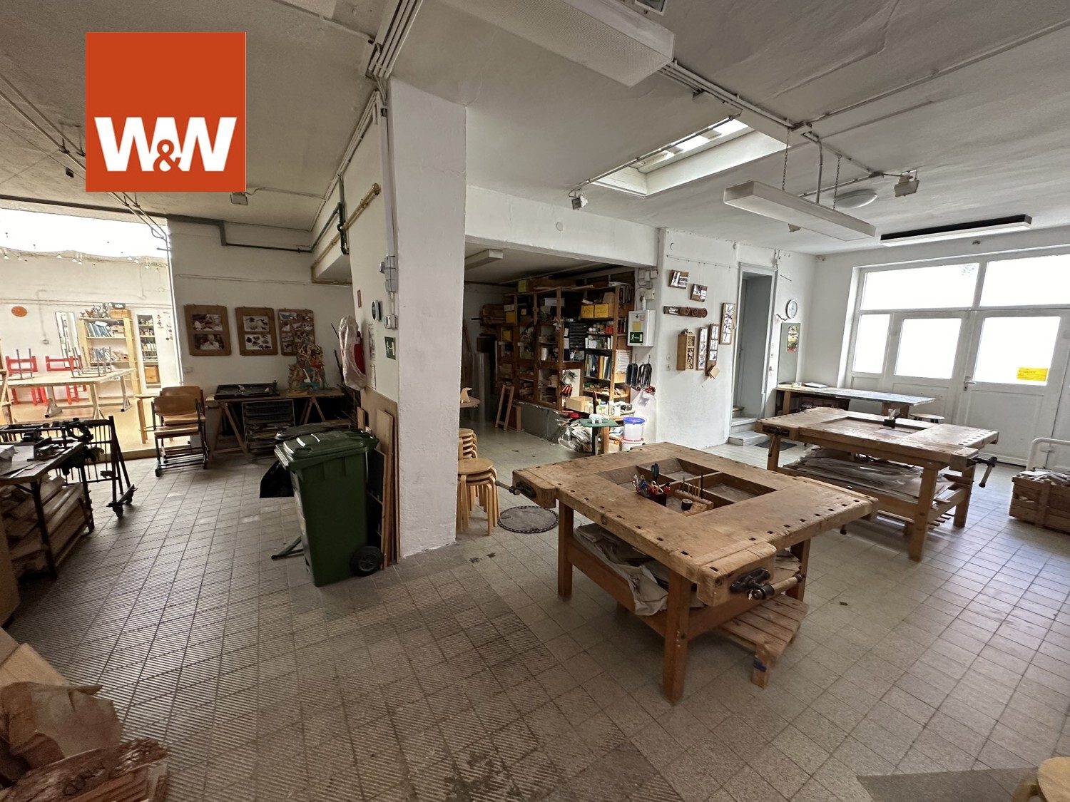 Immobilienangebot - Stuttgart / Feuerbach - Alle - Wohn- und Geschäftshaus in Toplage von Feuerbach – 248 m² vermietbare Fläche mit großem Potenzial!