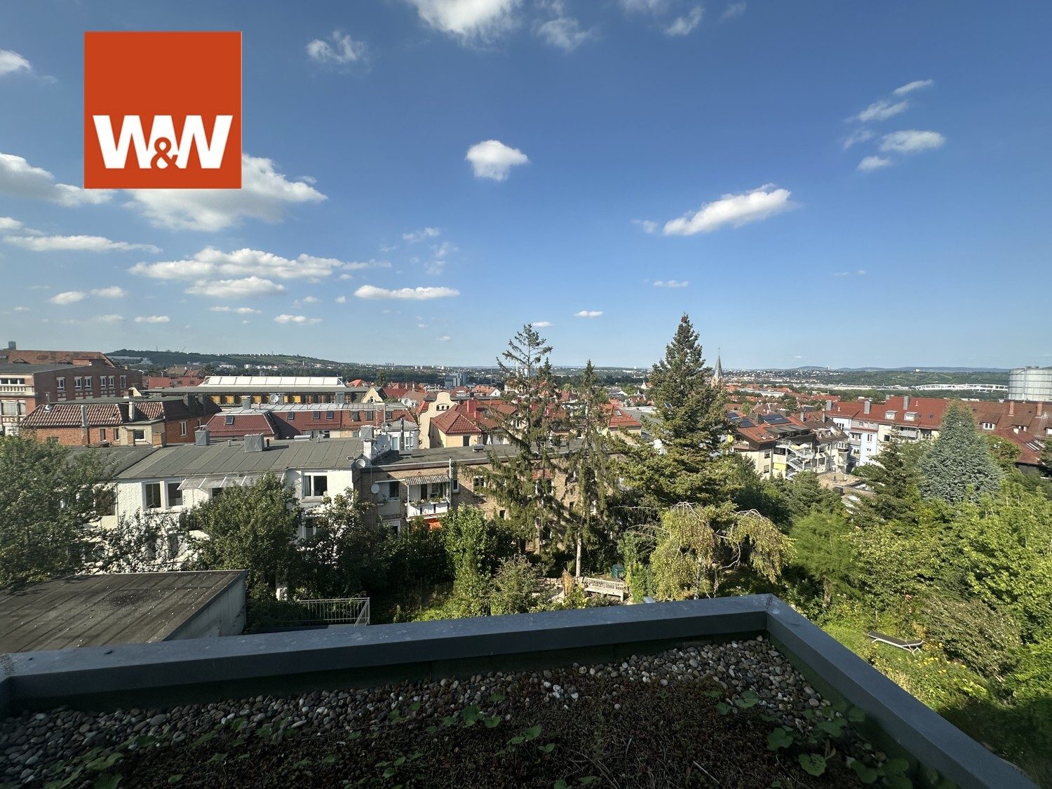 Immobilienangebot - Stuttgart - Alle - Exklusives Reihenendhaus mit großzügigem Garten in begehrter Lage in Stuttgart-Ost