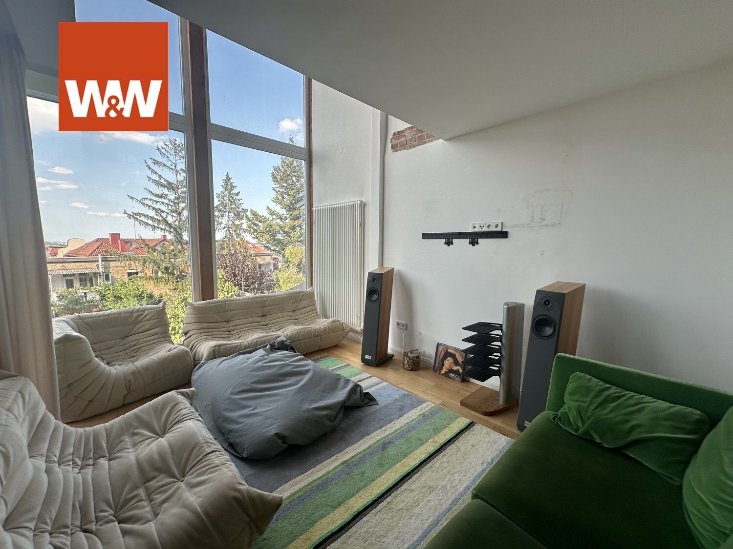 Immobilienangebot - Stuttgart - Alle - Exklusives Reihenendhaus mit großzügigem Garten in begehrter Lage in Stuttgart-Ost