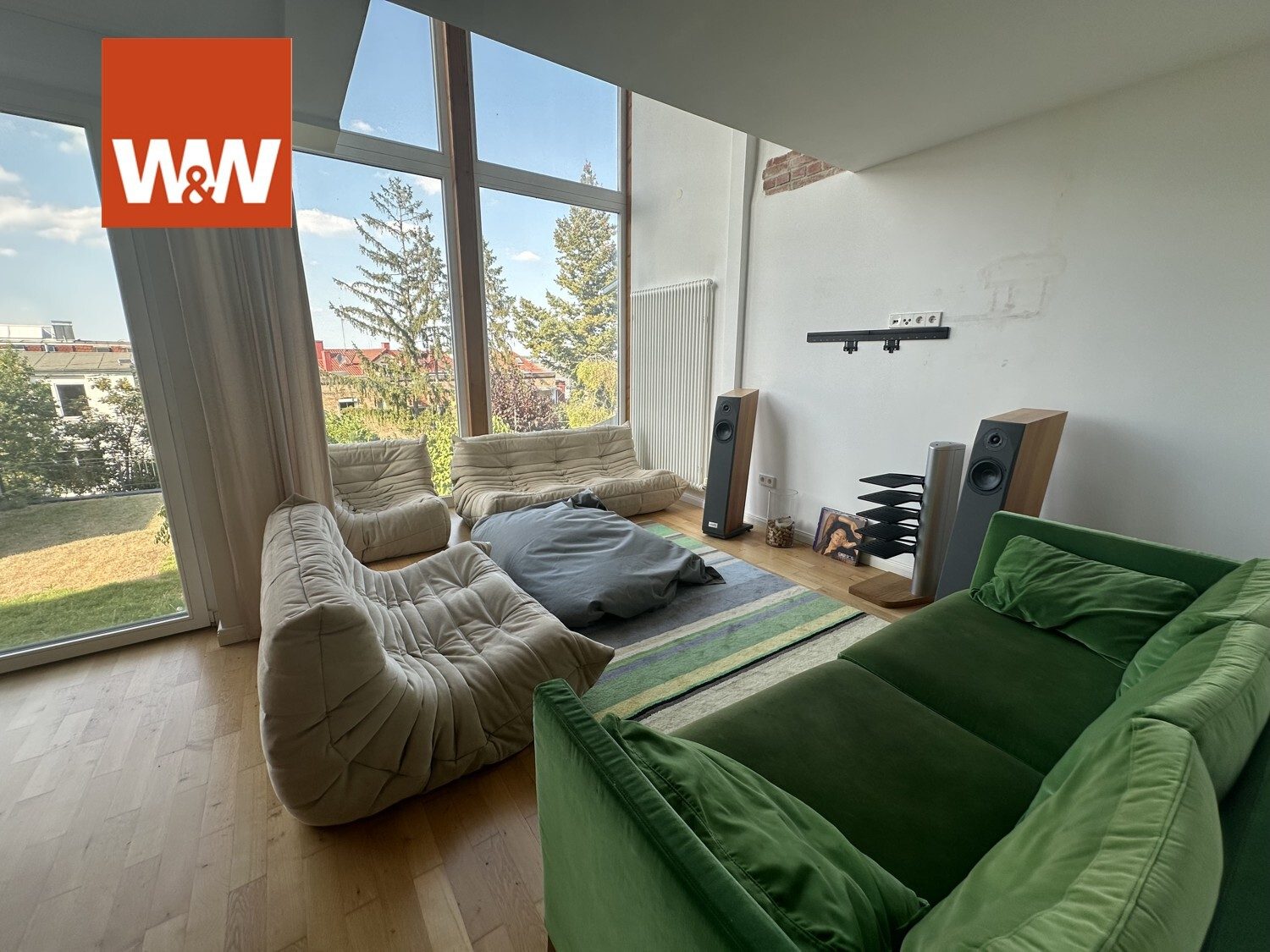 Immobilienangebot - Stuttgart - Alle - Exklusives Reihenendhaus mit großzügigem Garten in begehrter Lage in Stuttgart-Ost