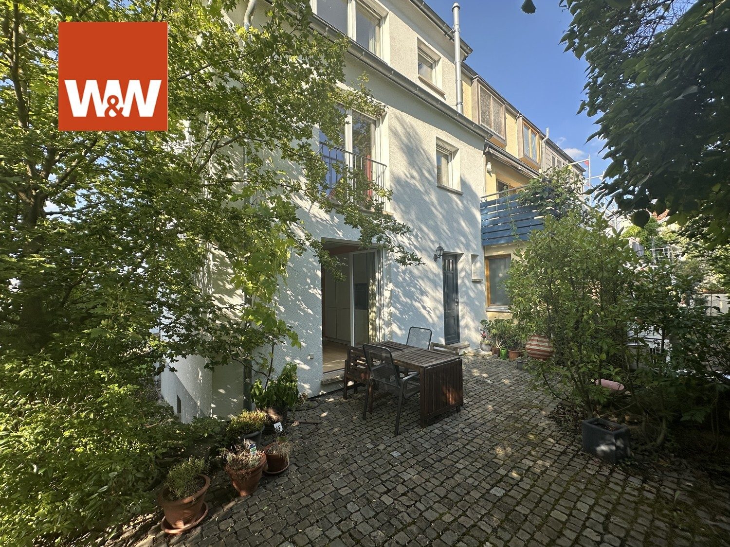 Immobilienangebot - Stuttgart - Alle - Exklusives Reihenendhaus mit großzügigem Garten in begehrter Lage in Stuttgart-Ost