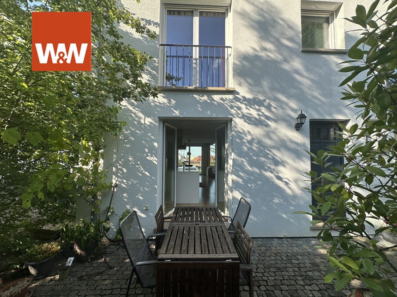 Immobilienangebot - Stuttgart - Alle - Exklusives Reihenendhaus mit großzügigem Garten in begehrter Lage in Stuttgart-Ost