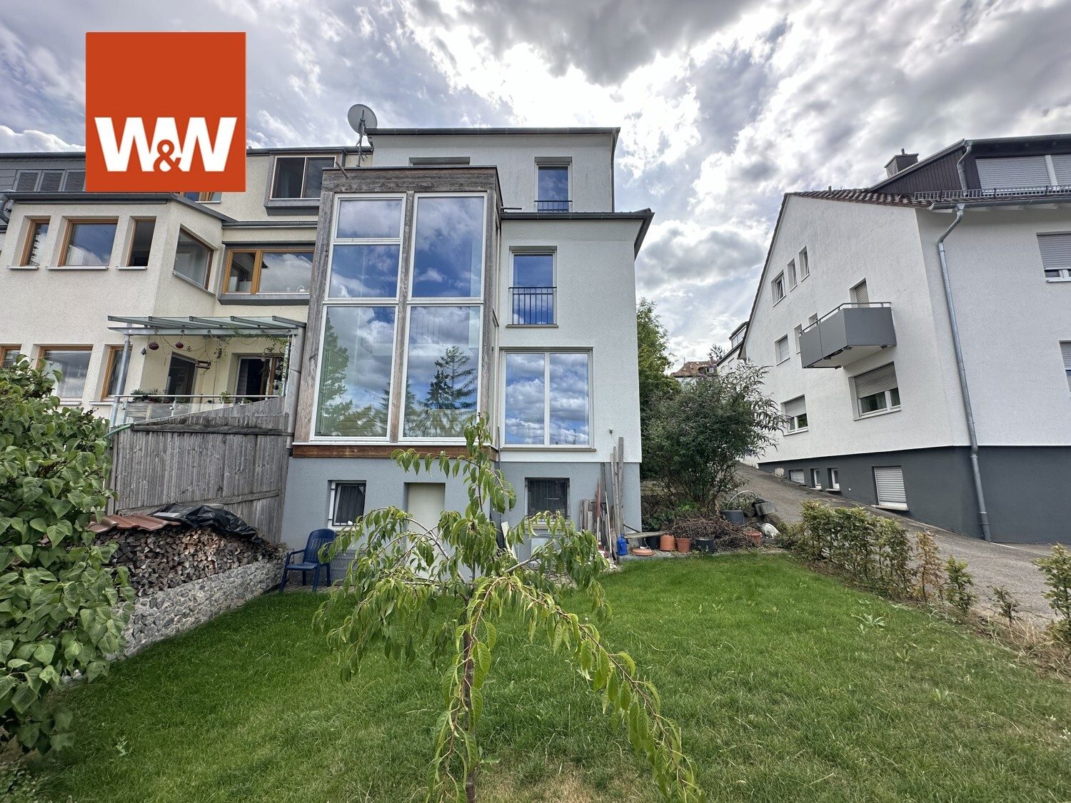 Immobilienangebot - Stuttgart - Alle - Exklusives Reihenendhaus mit großzügigem Garten in begehrter Lage in Stuttgart-Ost