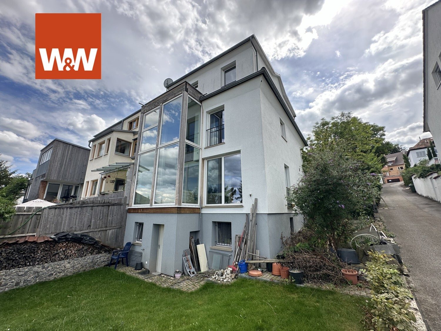 Immobilienangebot - Stuttgart - Alle - Exklusives Reihenendhaus mit großzügigem Garten in begehrter Lage in Stuttgart-Ost