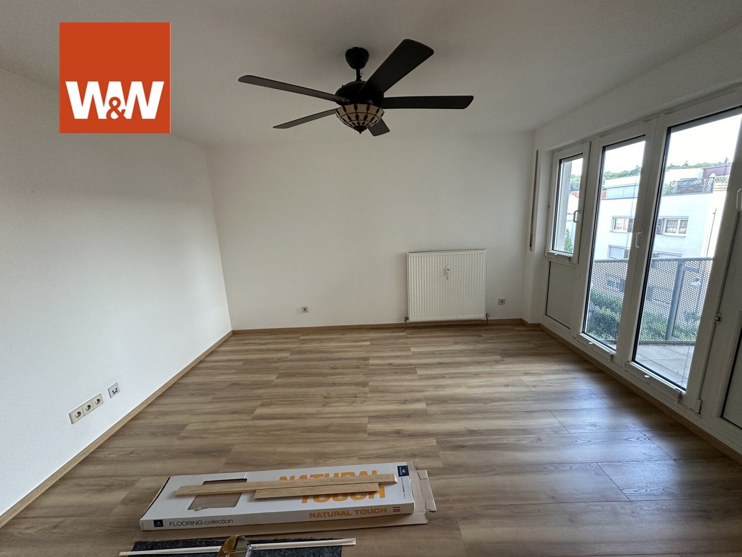 Immobilienangebot - Böblingen - Alle - Modernisierte 2-Zimmerwohnung mit Balkon, Aufzug & TG-Stellplatz im 2. OG in Böblingen