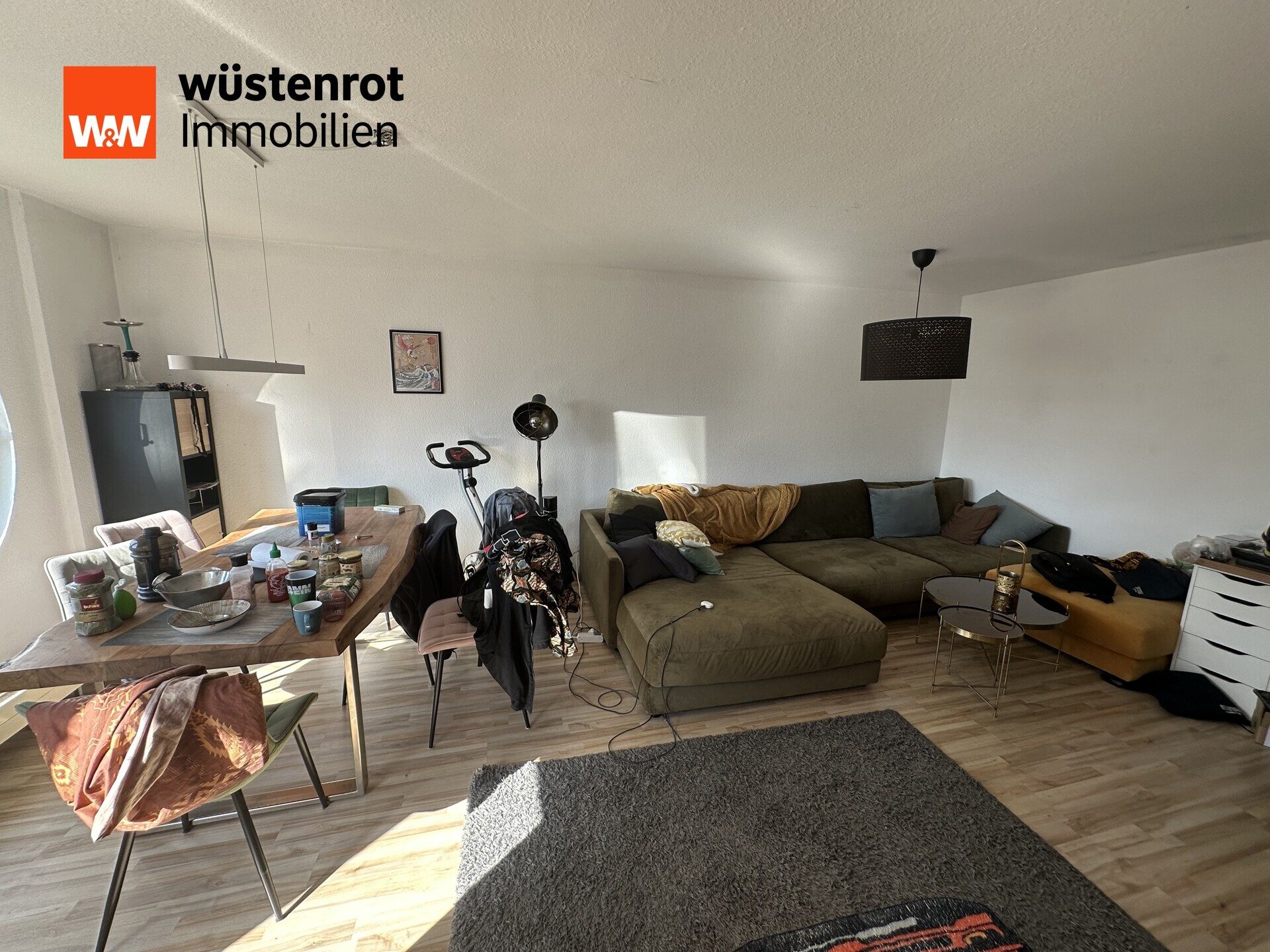 Immobilienangebot - Böblingen - Alle - Moderne 2-Zimmerwohnung mit Balkon, TG-Stellplatz in ruhiger Lage von Böblingen – Baujahr 1995