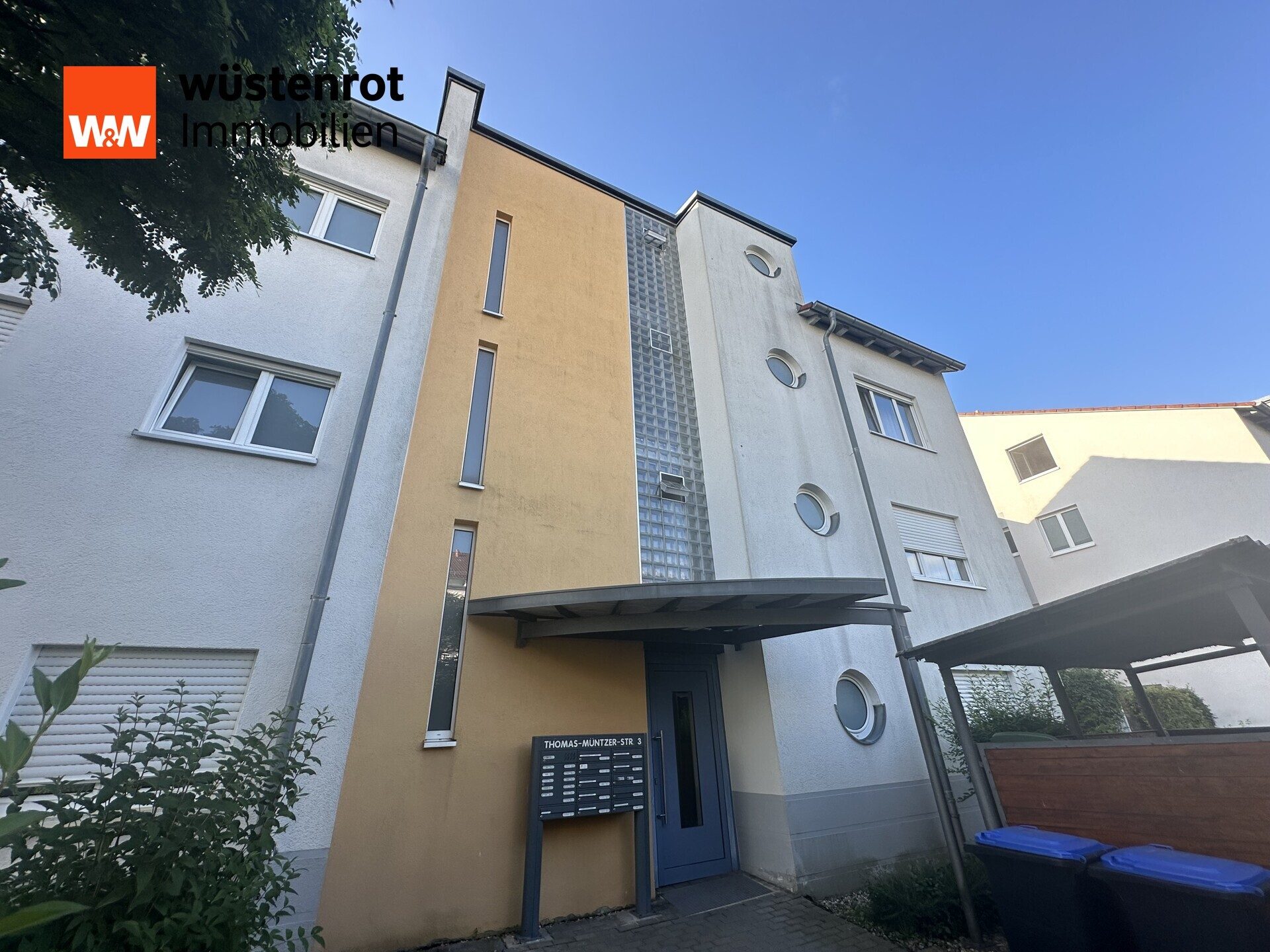 Immobilienangebot - Böblingen - Alle - Moderne 2-Zimmerwohnung mit Balkon, TG-Stellplatz in ruhiger Lage von Böblingen – Baujahr 1995