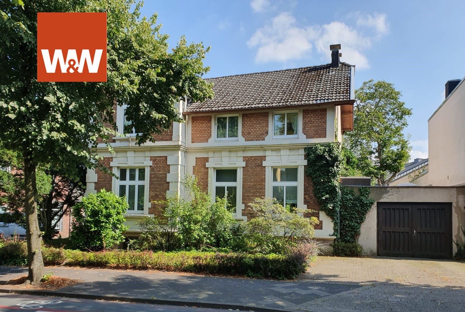 Immobilienangebot - Kleve - Alle - Rarität! 
Schöne Stadtvilla mit 2 vermieteten Wohnungen auf tollem Grundstück in zentraler Lage.