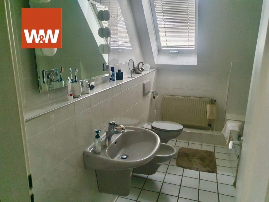 Immobilienangebot - Bochum-Hiltrop Winterkamp - Alle - Wohlfühl-Doppelhaushälfte & Familiendomizil! Entdecken Sie Ihr neues Zuhause