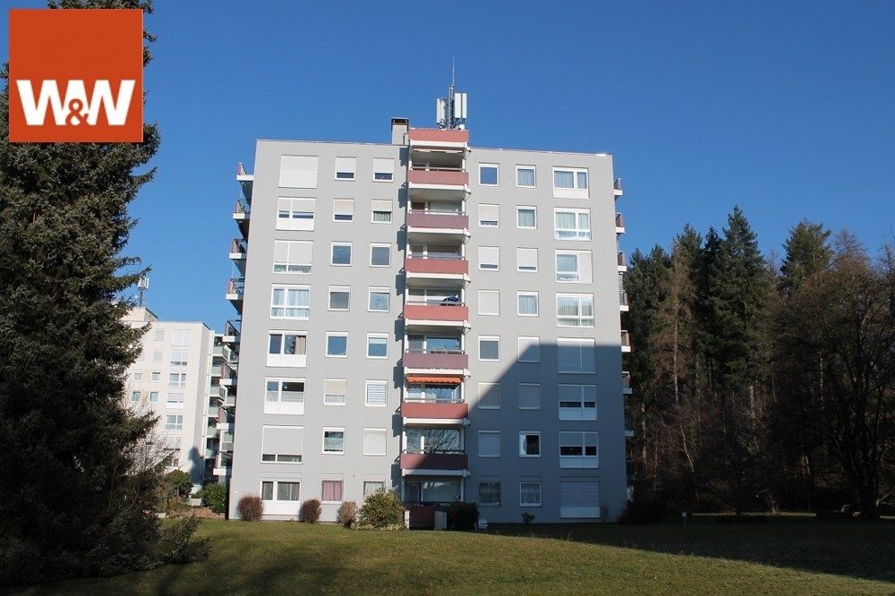 Immobilienangebot - Schopfheim - Alle - 1-Zimmer-Wohnung in der 5. Etage mit Lift und Balkon