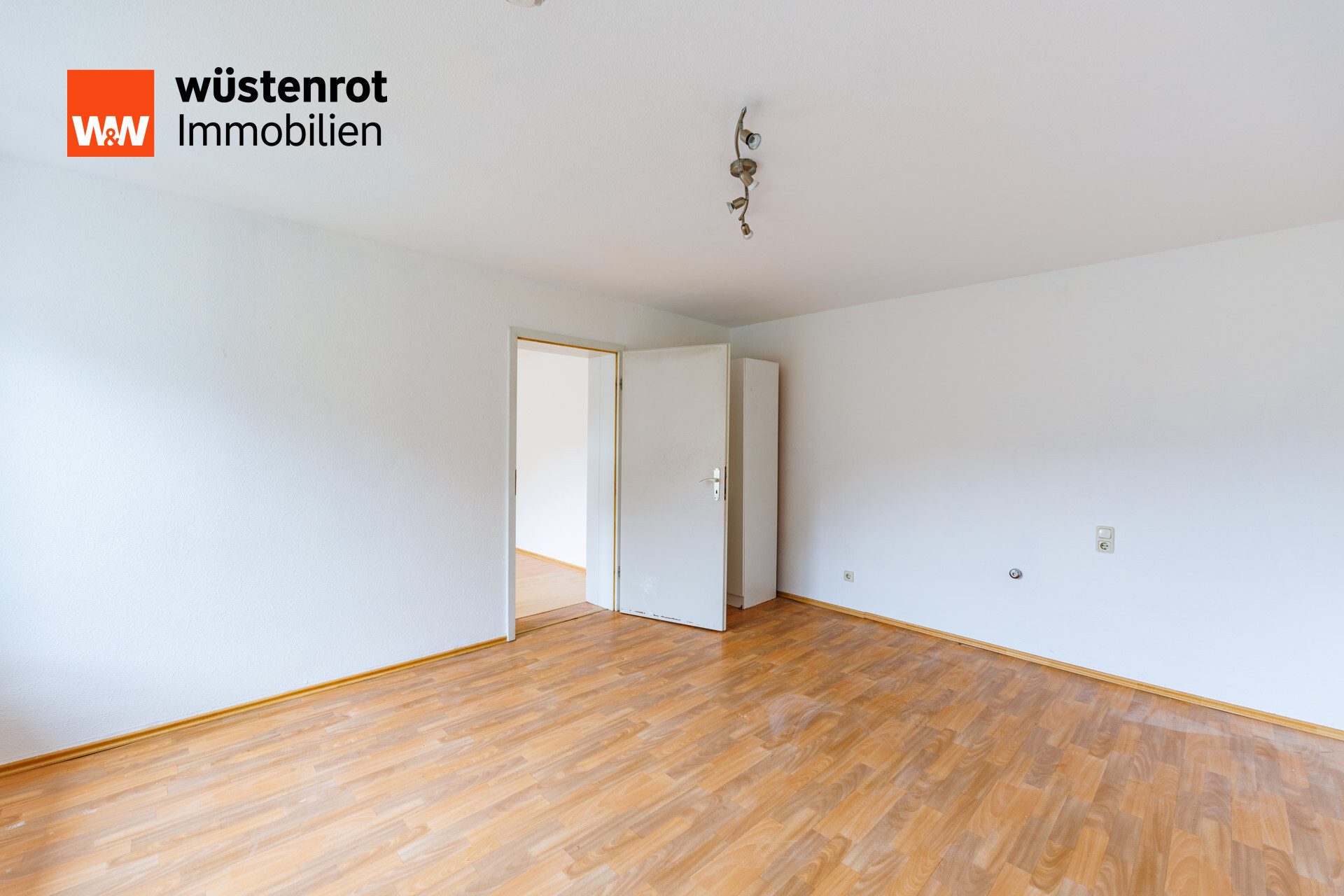 Immobilienangebot - Wolfach - Alle - **Vielseitiges Zuhause in Hanglage – Perfekt für Familien und Individualisten**