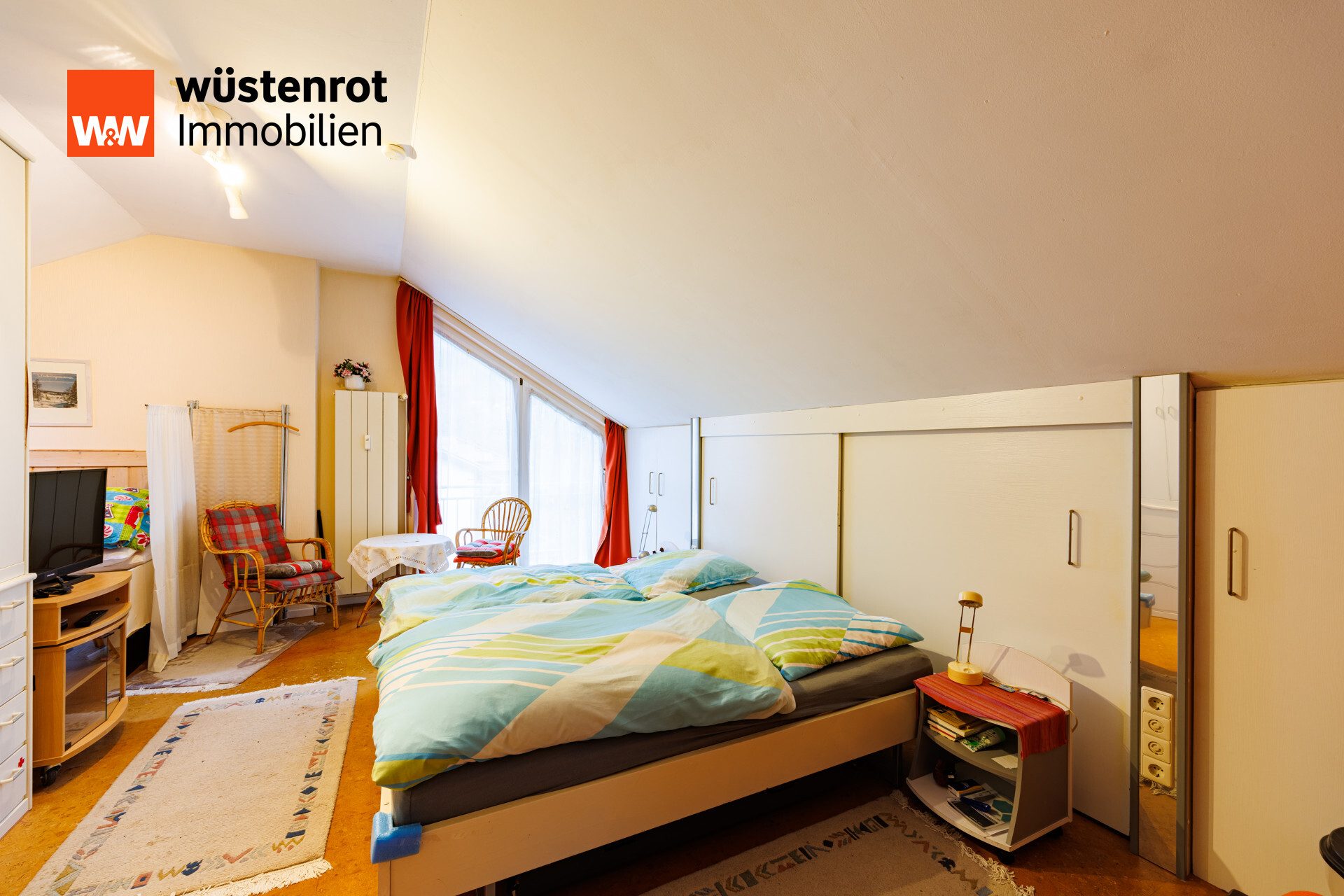 Immobilienangebot - Wolfach - Alle - **Vielseitiges Zuhause in Hanglage – Perfekt für Familien und Individualisten**