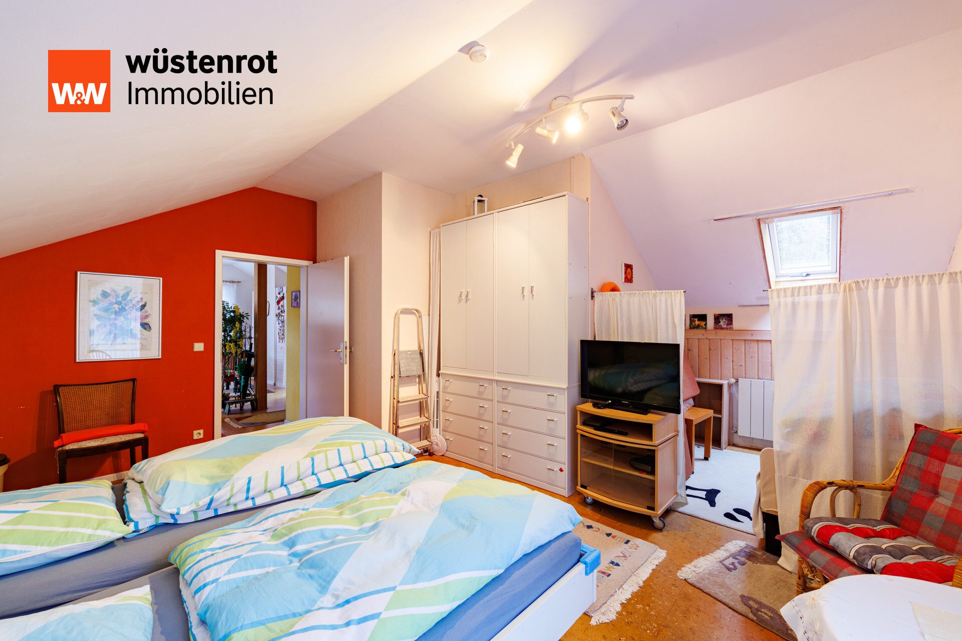 Immobilienangebot - Wolfach - Alle - **Vielseitiges Zuhause in Hanglage – Perfekt für Familien und Individualisten**