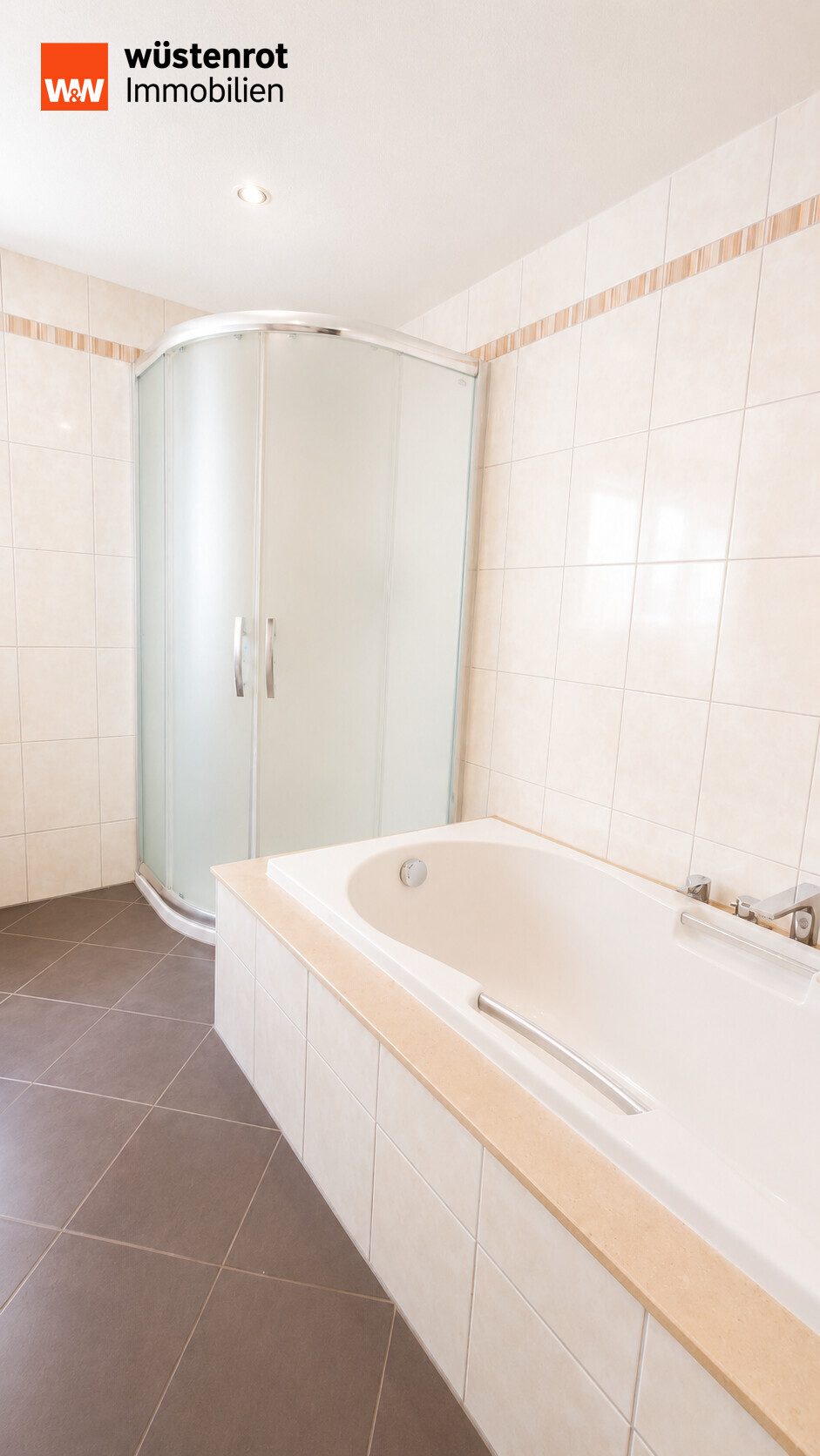 Immobilienangebot - Sebnitz - Alle - Einmalig gelegene Doppelhaushälfte am Stadtrand von Sebnitz.