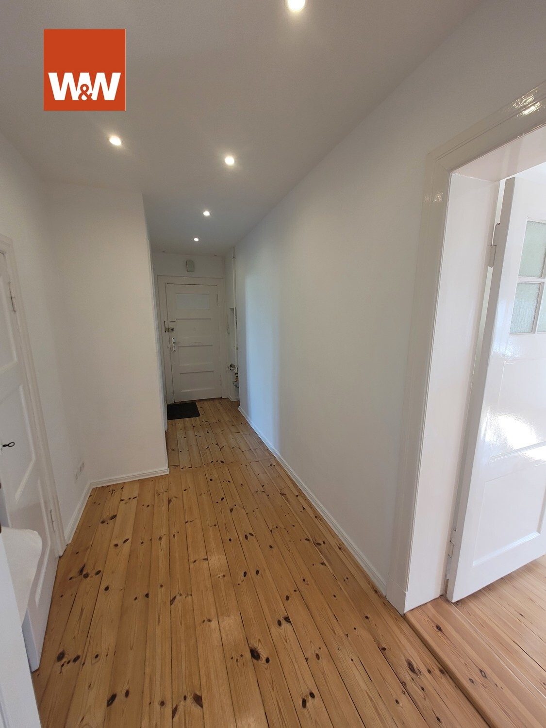 Immobilienangebot - Berlin - Alle - *Bezugsfrei! Sehr schöne arttypische Altbauwohnung, modernisiert und mit eigenem Garten*
