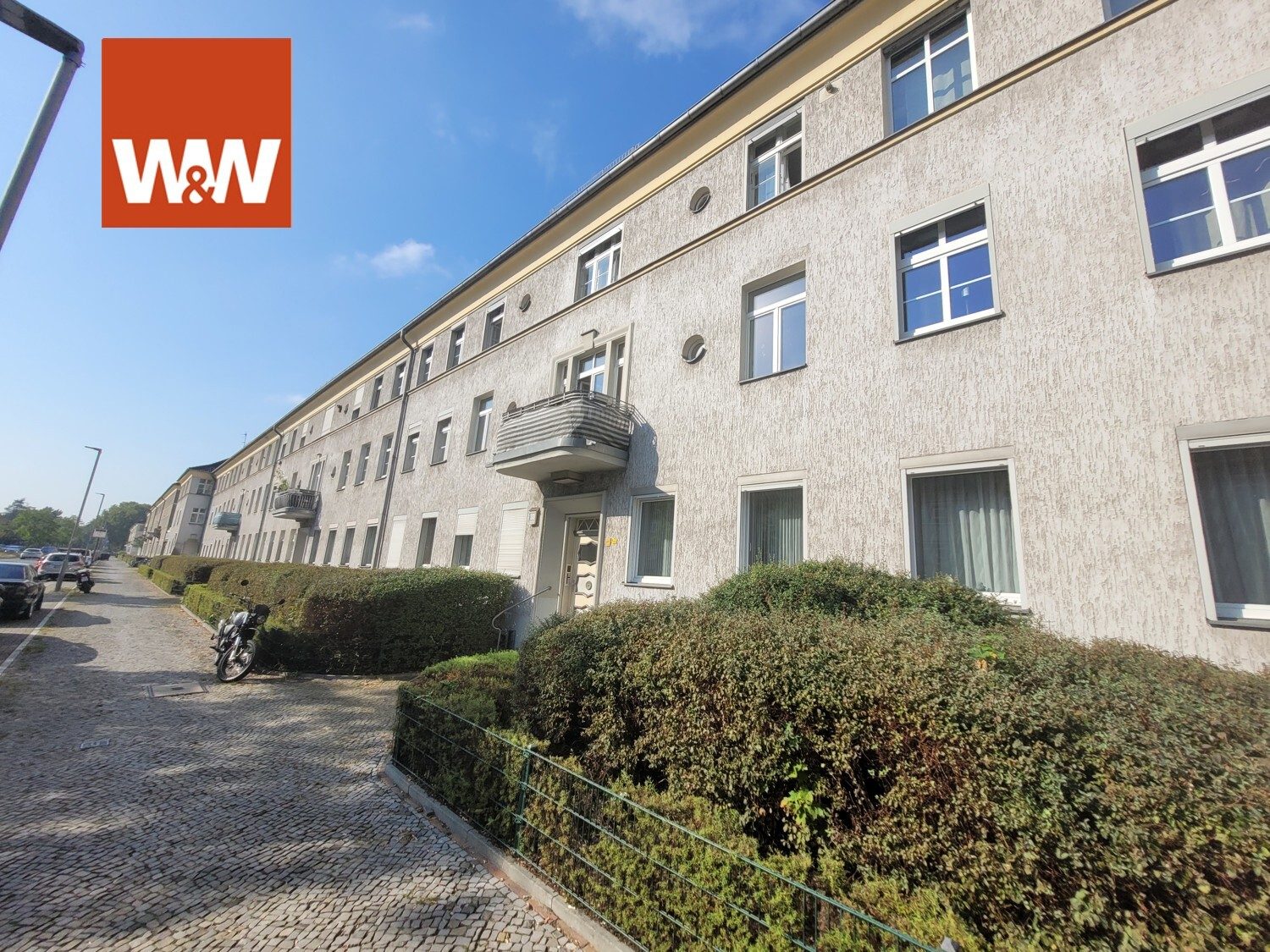 Immobilienangebot - Berlin - Alle - *Bezugsfrei! Sehr schöne arttypische Altbauwohnung, modernisiert und mit eigenem Garten*