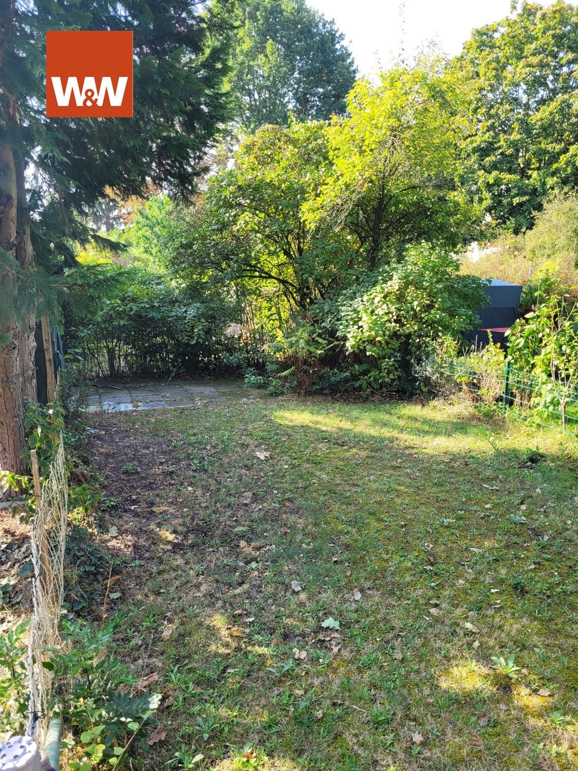 Immobilienangebot - Berlin - Alle - *Bezugsfrei! Sehr schöne arttypische Altbauwohnung, modernisiert und mit eigenem Garten*