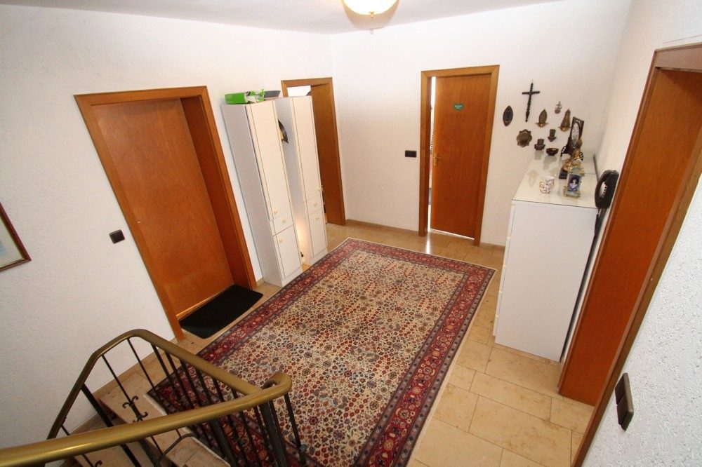 Immobilienangebot - Köln/ Roggendorf - Alle - Hofanlage mit Ein- Zweifamilienhaus und vielen Nebengebäuden zum Ausbau und individueller Nutzung.