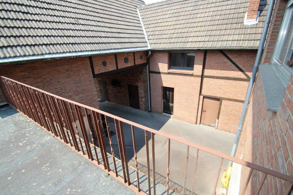 Immobilienangebot - Köln/ Roggendorf - Alle - Hofanlage mit Ein- Zweifamilienhaus und vielen Nebengebäuden zum Ausbau und individueller Nutzung.