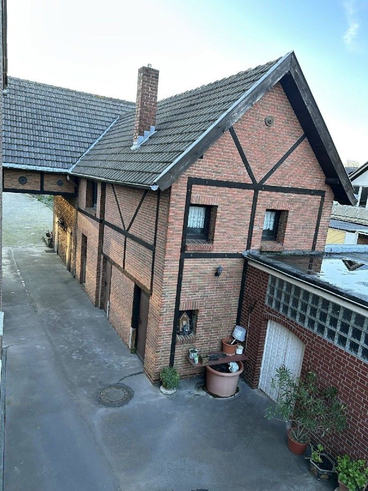 Immobilienangebot - Köln/ Roggendorf - Alle - Hofanlage mit Ein- Zweifamilienhaus und vielen Nebengebäuden zum Ausbau und individueller Nutzung.