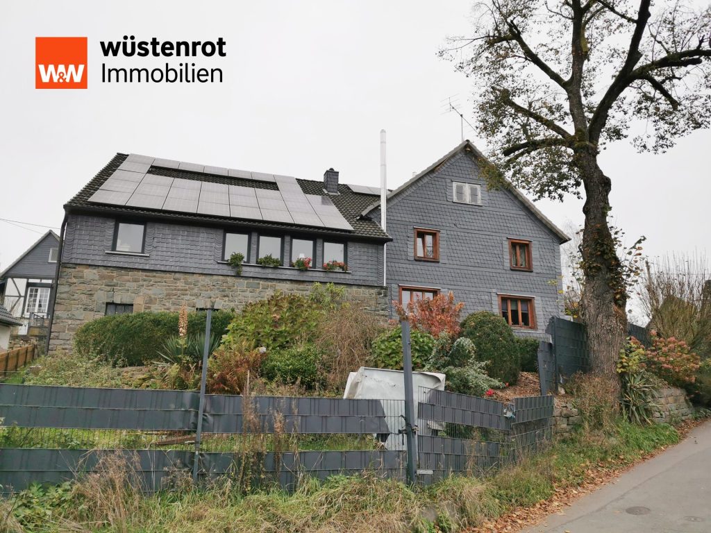 Immobilienangebot - Nümbrecht / Winterborn - Alle - ***Außergewöhnlicher Fachwerkhof mit 3 Wohneinheiten und der Möglichkeit zur Tierhaltung***