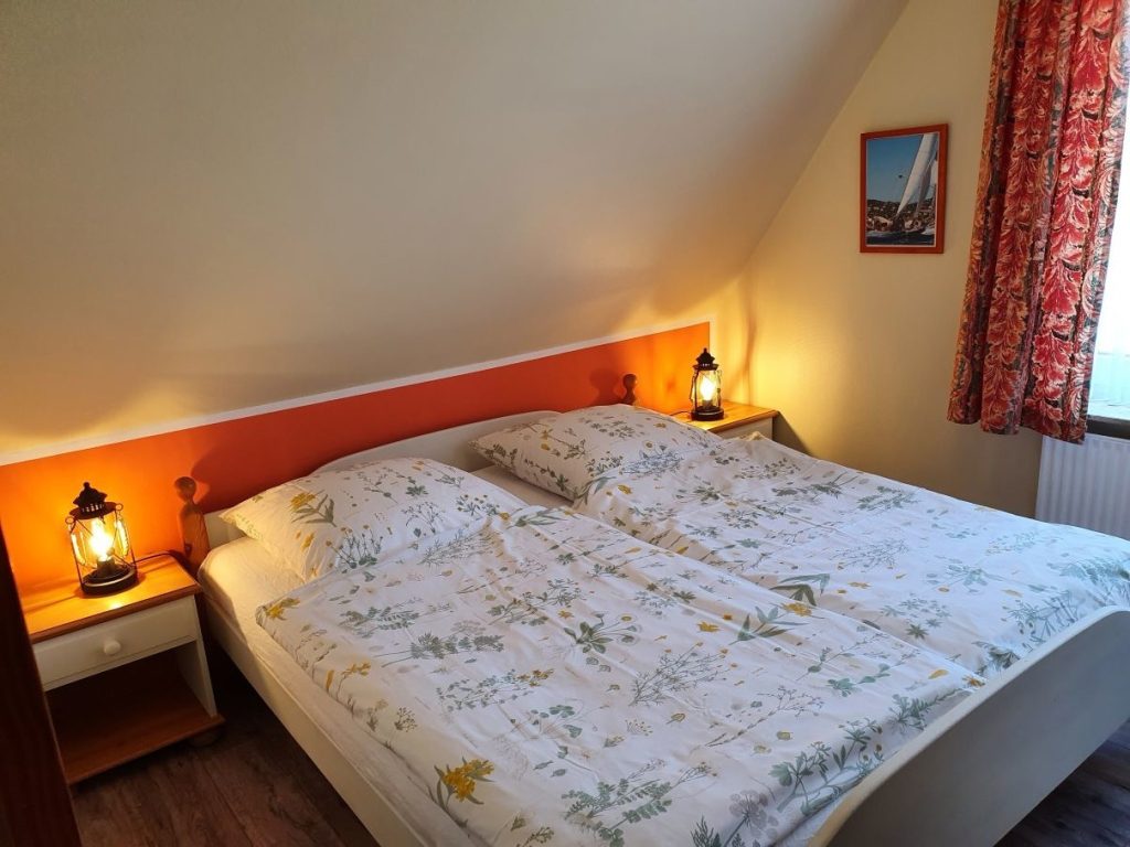 Immobilienangebot - Büsum - Alle - Attraktives, sehr lukratives Acht-Appartementhaus in begehrter Lage von Büsum