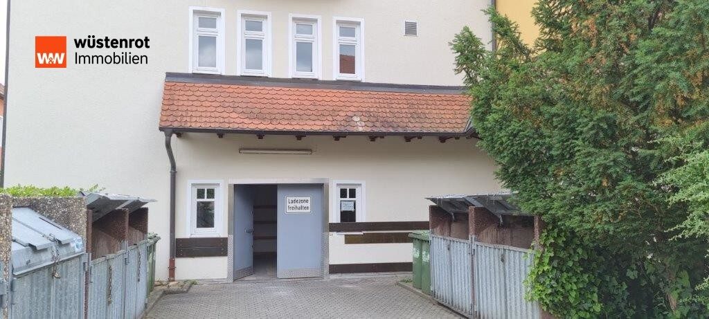 Immobilienangebot - Hersbruck - Alle - Ladenfläche mit 623 m² + 192 m² Lagerflächen
und 19 TG-Stellplätzen, in City Lage, zu verkaufen