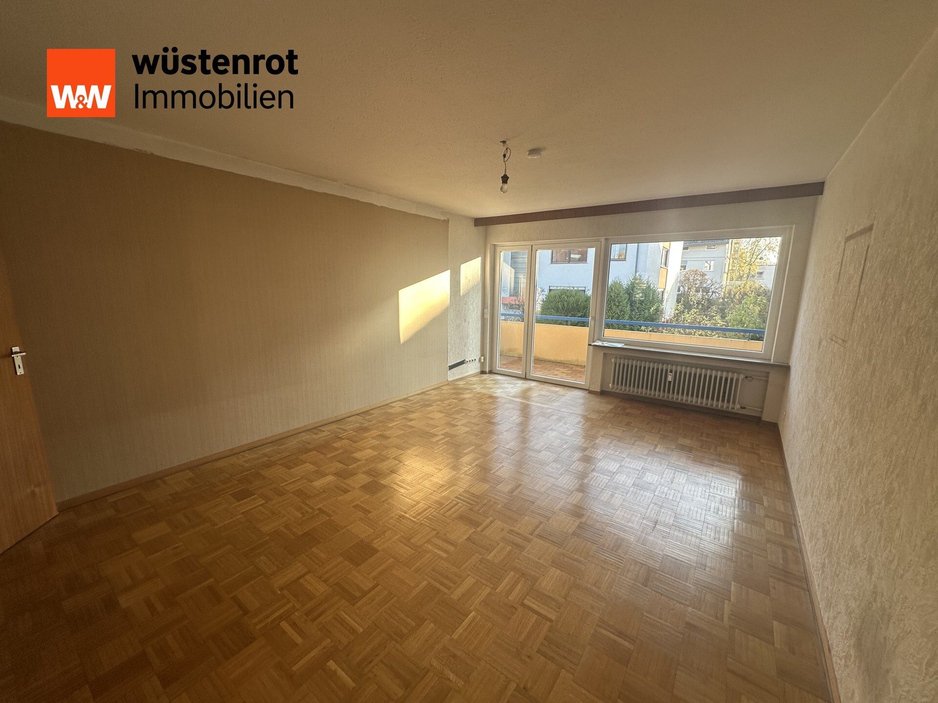 Immobilienangebot - Stuttgart / Weilimdorf - Alle - Schöne 3,5-Zimmerwohnung mit Balkon, Garage und Stellplatz in begehrter Lage von S-Weilimdorf