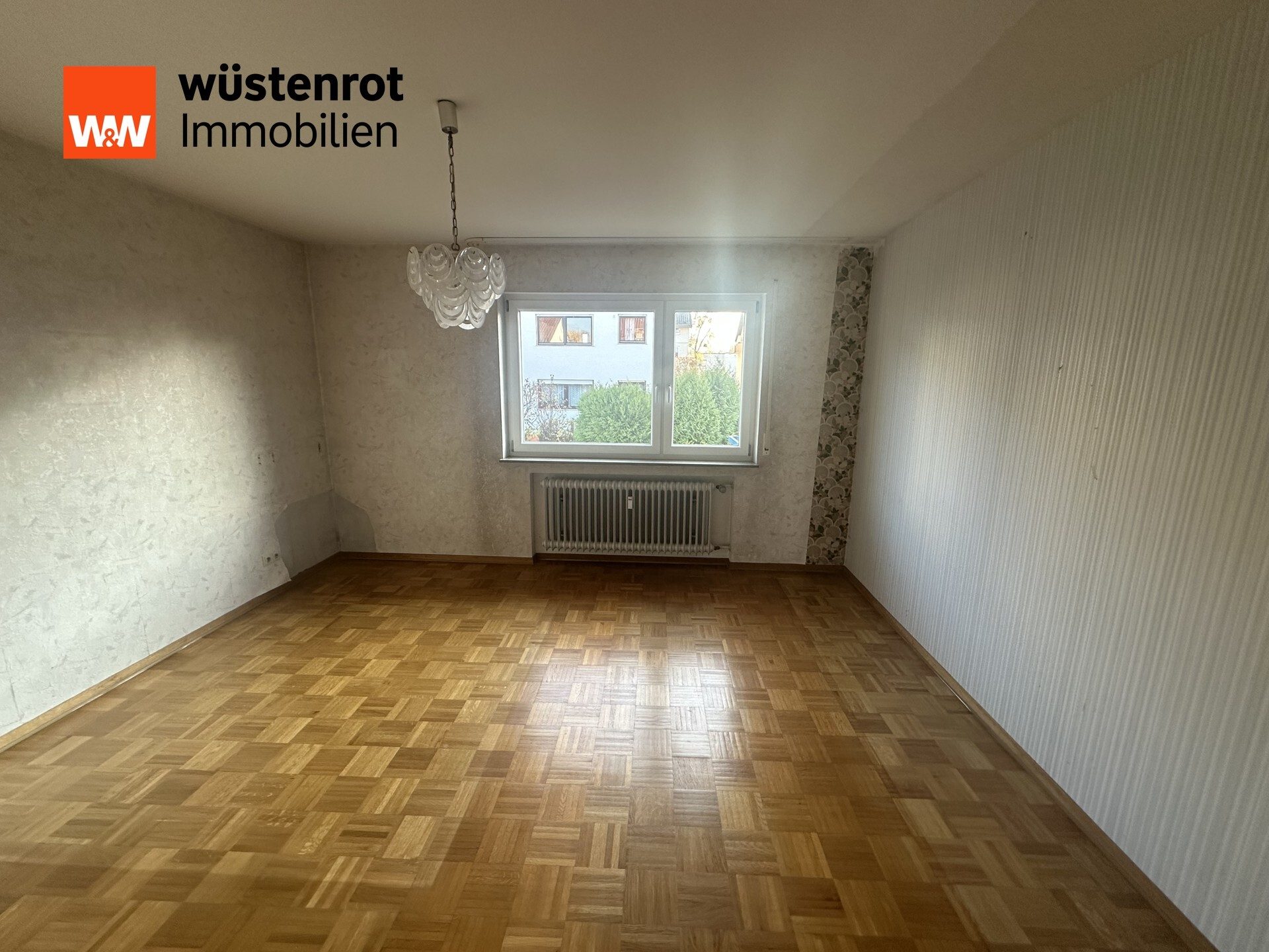 Immobilienangebot - Stuttgart / Weilimdorf - Alle - Schöne 3,5-Zimmerwohnung mit Balkon, Garage und Stellplatz in begehrter Lage von S-Weilimdorf