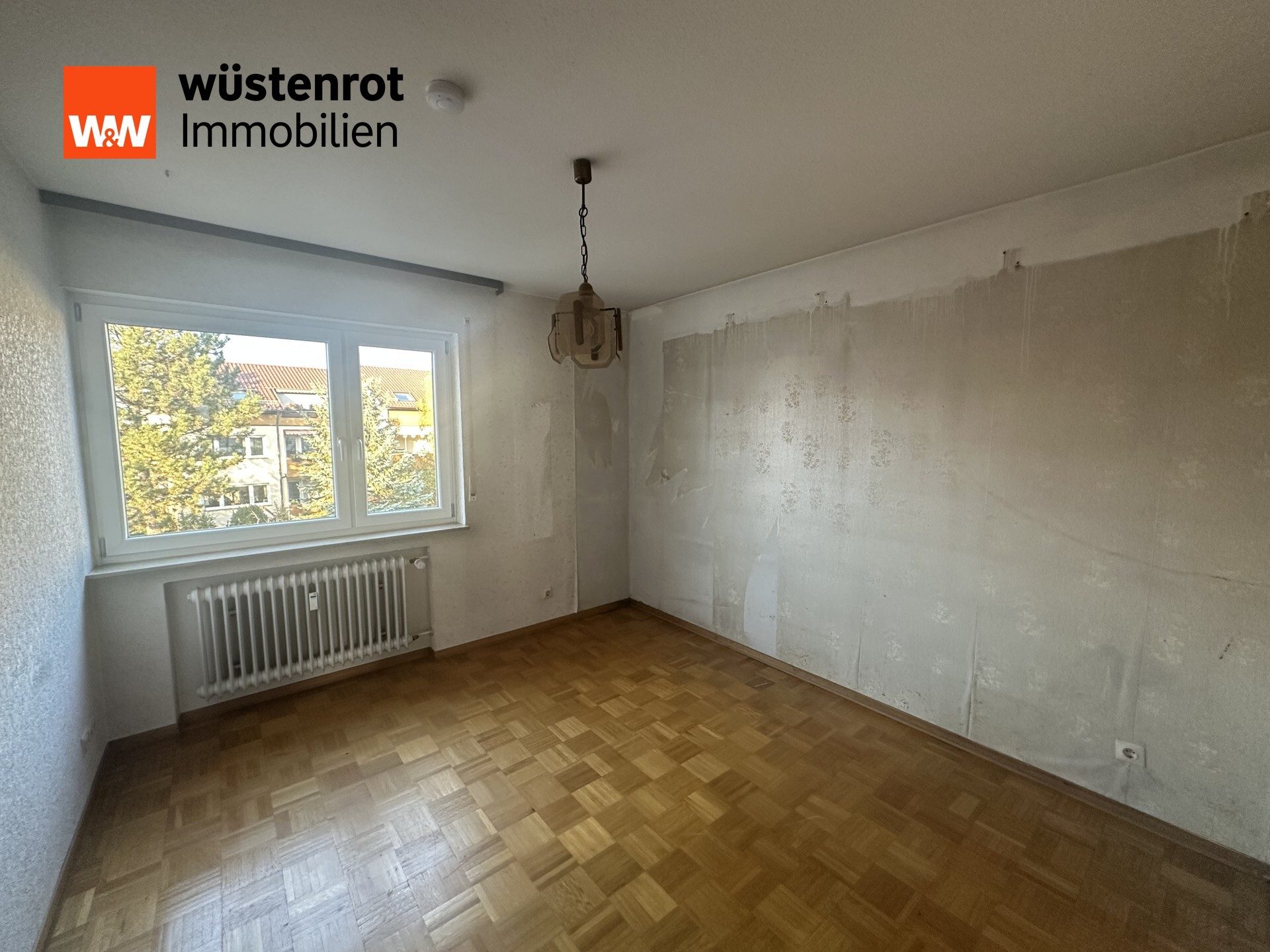 Immobilienangebot - Stuttgart / Weilimdorf - Alle - Schöne 3,5-Zimmerwohnung mit Balkon, Garage und Stellplatz in begehrter Lage von S-Weilimdorf