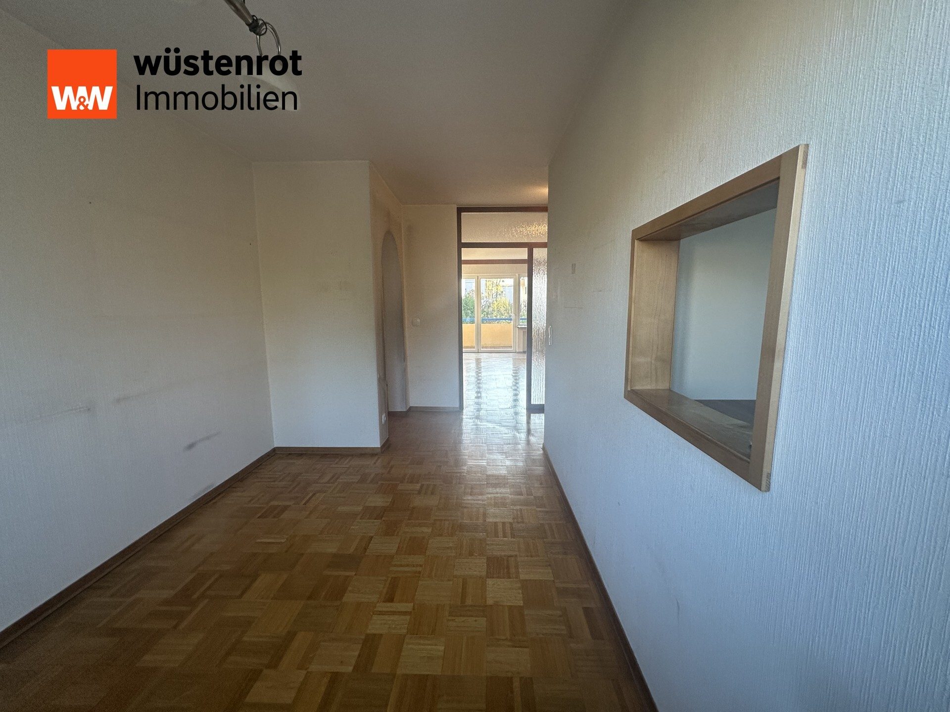 Immobilienangebot - Stuttgart / Weilimdorf - Alle - Schöne 3,5-Zimmerwohnung mit Balkon, Garage und Stellplatz in begehrter Lage von S-Weilimdorf