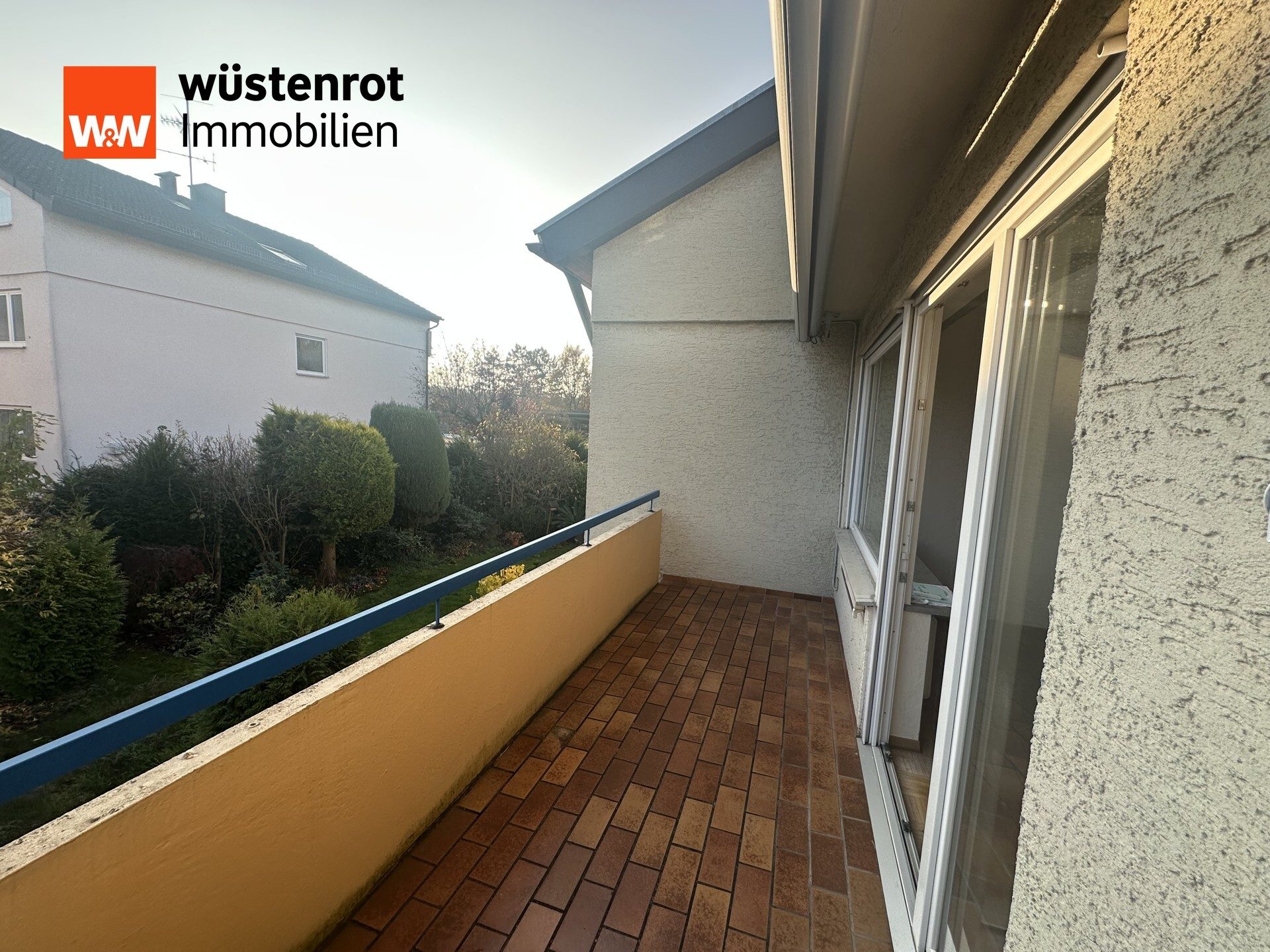 Immobilienangebot - Stuttgart / Weilimdorf - Alle - Schöne 3,5-Zimmerwohnung mit Balkon, Garage und Stellplatz in begehrter Lage von S-Weilimdorf