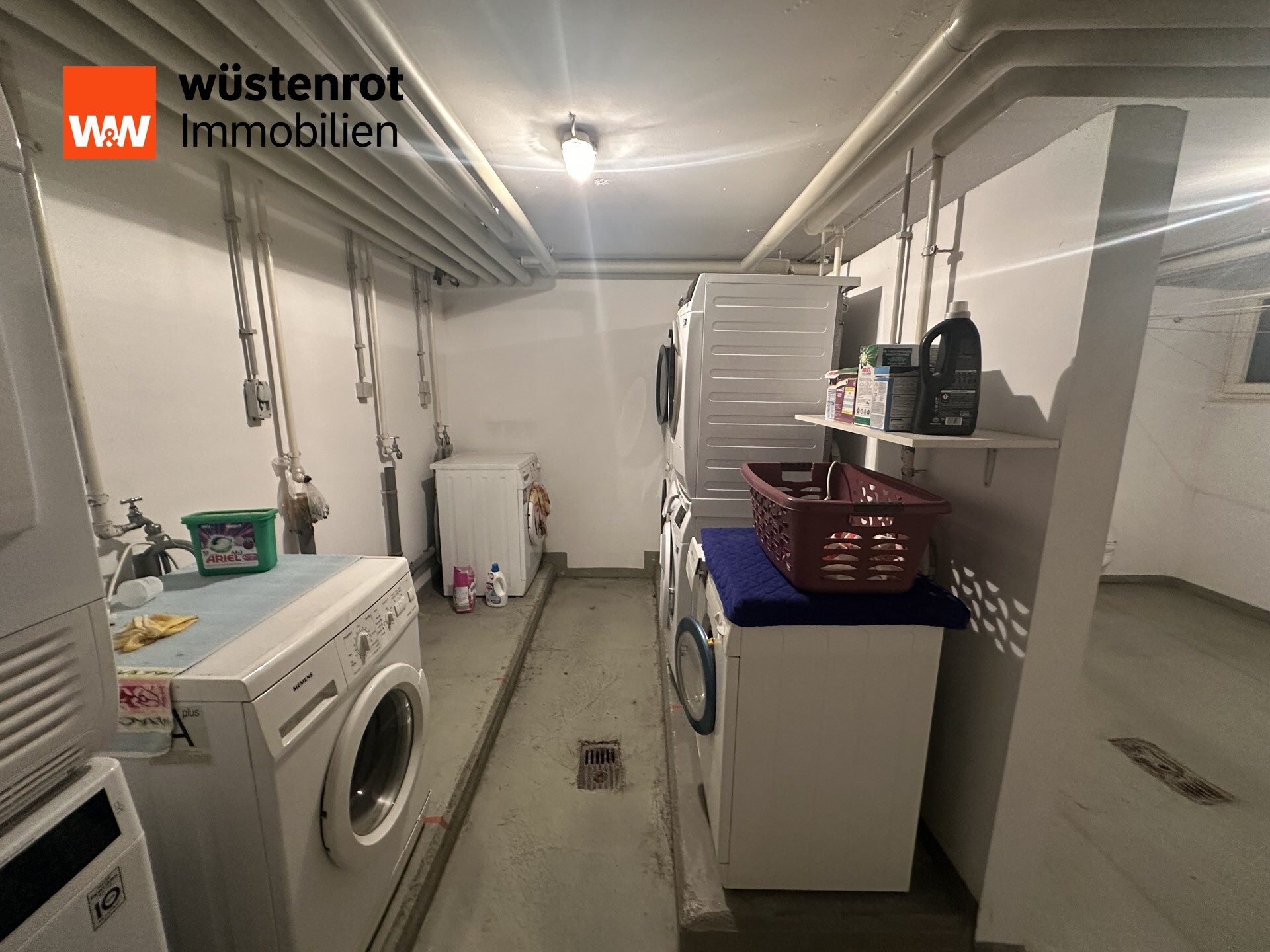 Immobilienangebot - Stuttgart / Weilimdorf - Alle - Schöne 3,5-Zimmerwohnung mit Balkon, Garage und Stellplatz in begehrter Lage von S-Weilimdorf