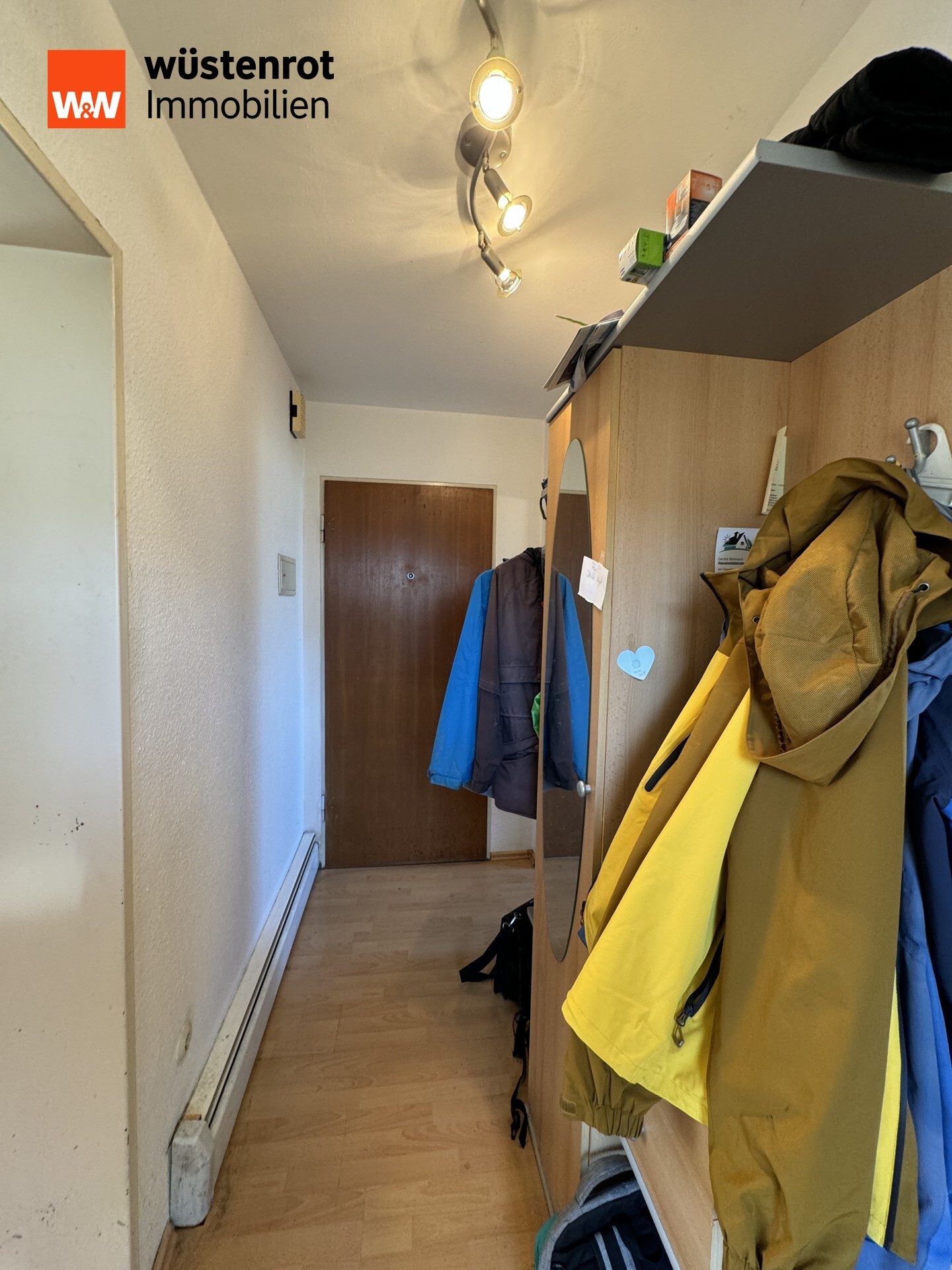 Immobilienangebot - Lindenberg im Allgäu - Alle - Zentrumsnahe 1-Zimmer-Wohnung mit Balkon und kleinem Wintergarten in Lindenberg im Allgäu!