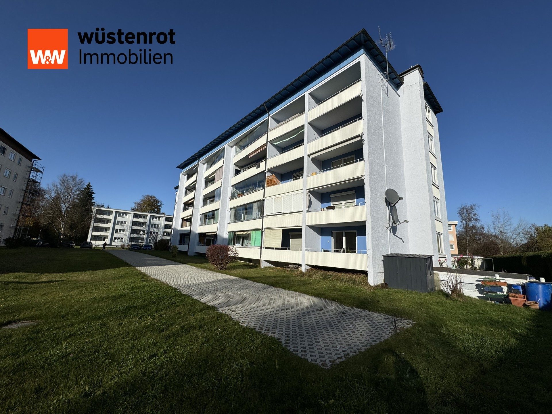 Immobilienangebot - Lindenberg im Allgäu - Alle - Zentrumsnahe 1-Zimmer-Wohnung mit Balkon und kleinem Wintergarten in Lindenberg im Allgäu!